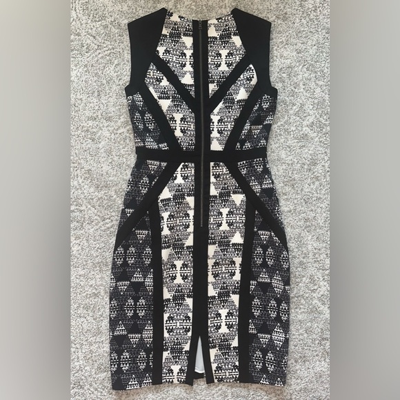 BCBGMAXAZARIA Triangle Printed Dress - Picture 2 of 3